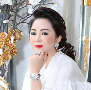 Nguyen Phuong Hang